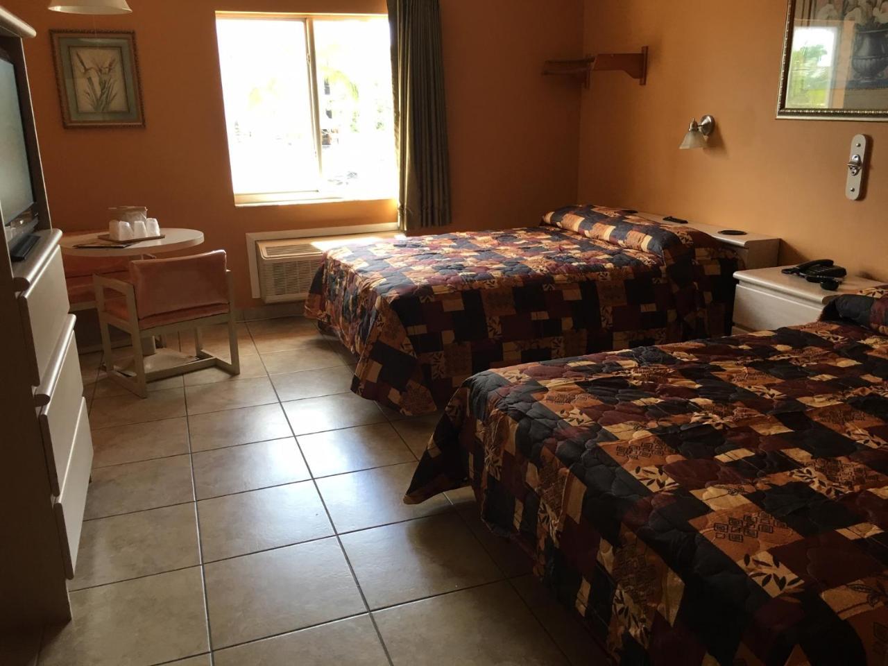 Hialeah Motel - Adults Only Miami Luaran gambar